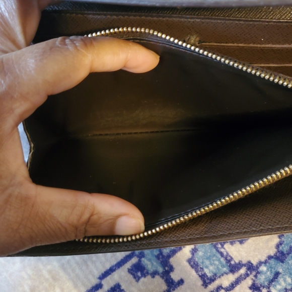 Louis Vuitton Damier Ebene Sarah Wallet Luxury Made in Spain 2007 - Picture 14 of 17